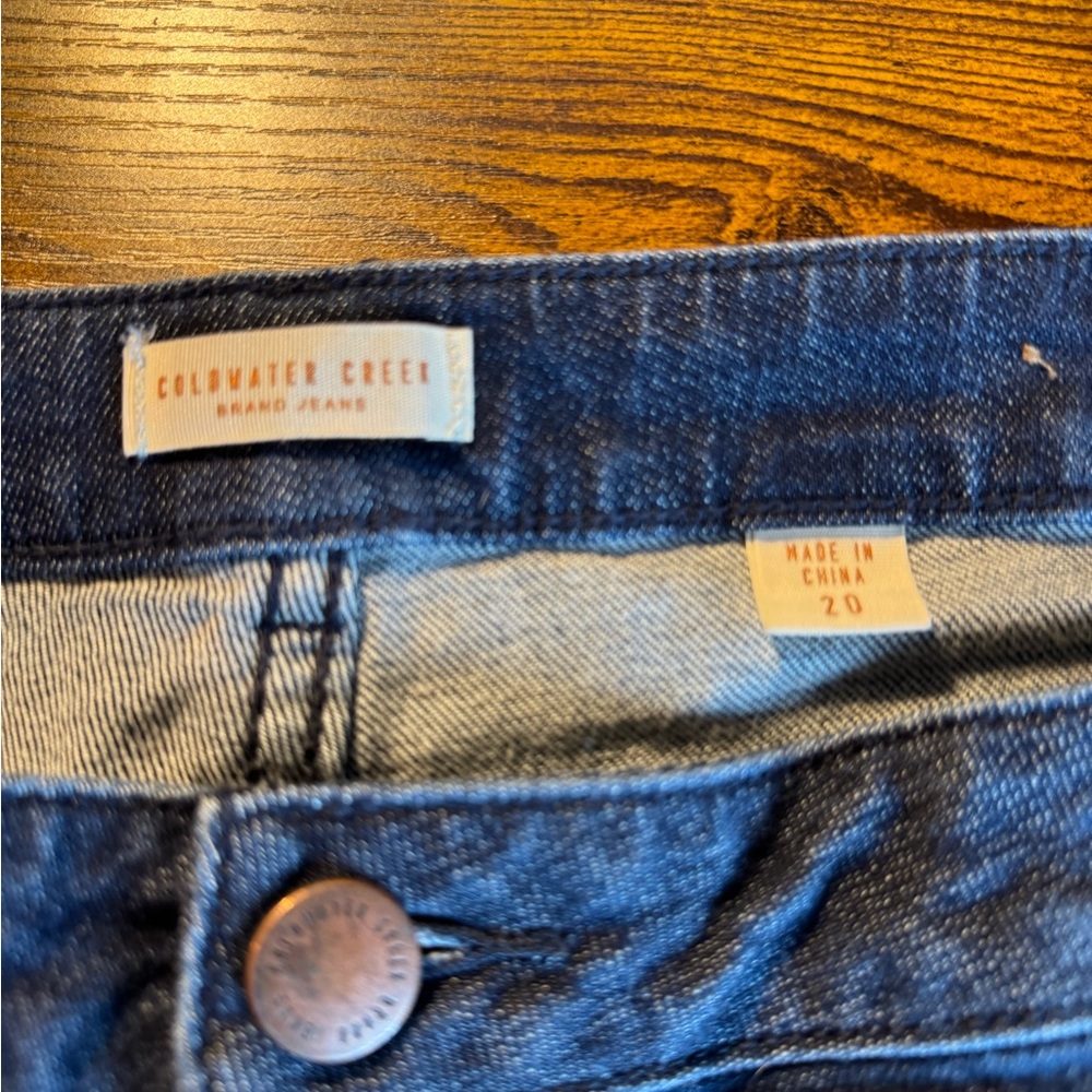 Coldwater Creek Dark Blue Cropped Jeans - Picture 3 of 4